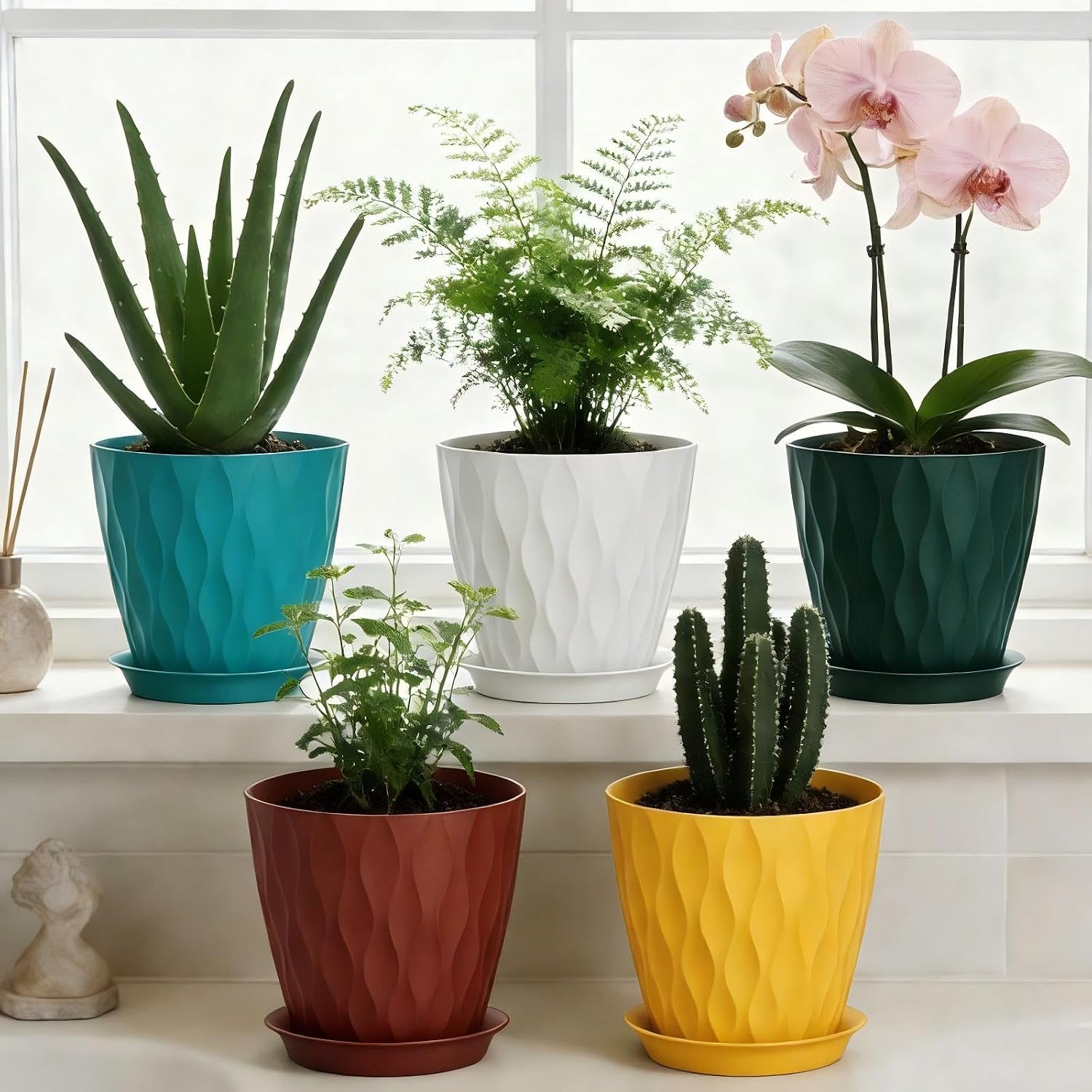 Five-Piece Wavy Plastic Planter Set